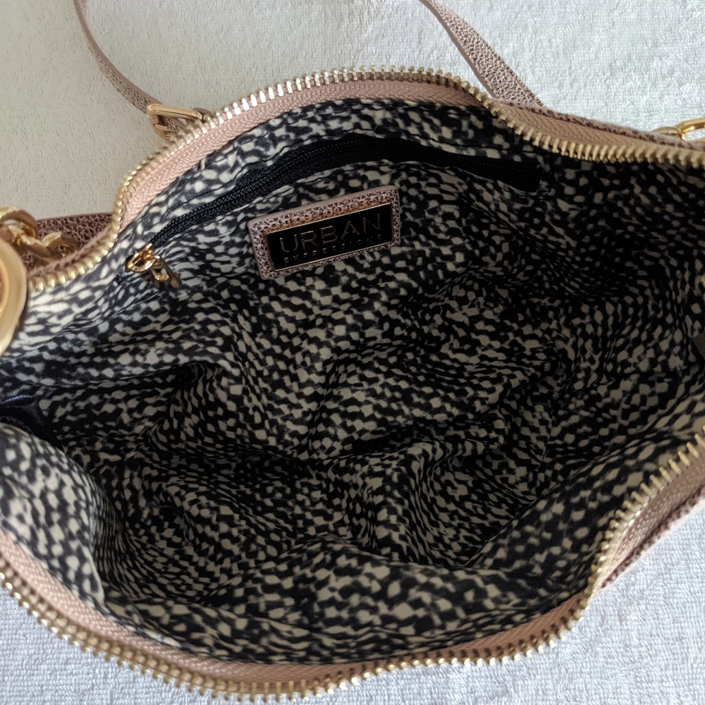 NWT Urban Expressions Crossbody Should Bag in Blush - Picture 6 of 7